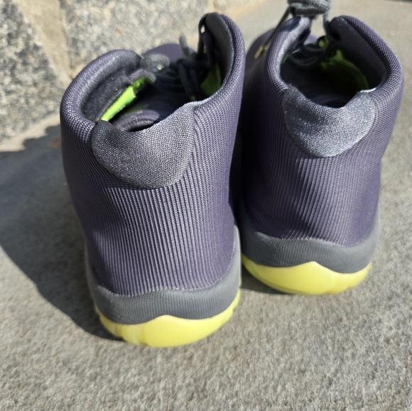 Jordan Future Dark Grey-Size 12 - Picture 4 of 5